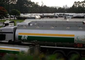 Petrobras aprova nova estratégia comercial para definição de preço de combustíveis