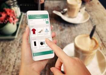 Brasileiro vai comprar presente do Dia dos Namorados nos canais digitais