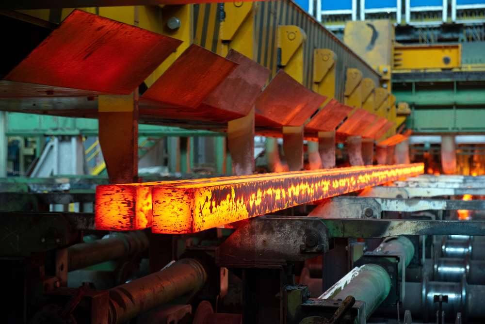 Produção brasileira de aço bruto recua 5,5% em maio ante igual mês de 2022