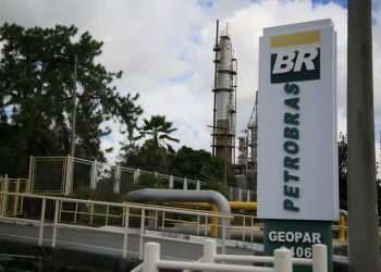Petrobras reforça que ainda avalia estratégia em relação a Braskem