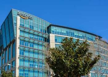 Bernie Sanders anuncia investigação no Senado dos EUA sobre situação trabalhista na Amazon