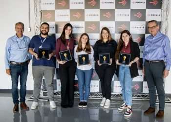 Delphi Brasil conquista prêmio com projeto para profissionais com deficiência auditiva