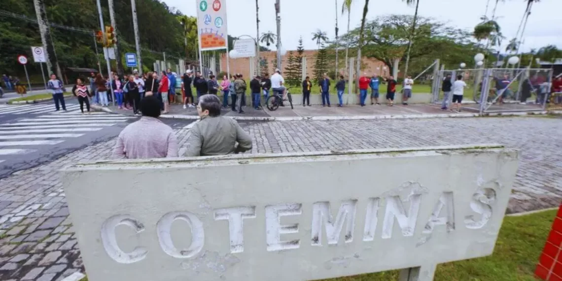 Coteminas avisa sindicato que vai demitir 700 funcionários em Blumenau e parcelar rescisões