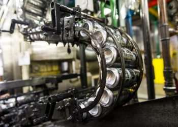 Brasil recicla 100% das latas de alumínio comercializadas em 2022