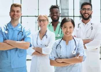 CNSaúde diz não considerar prazo de 60 dias para negociação sobre piso da enfermagem