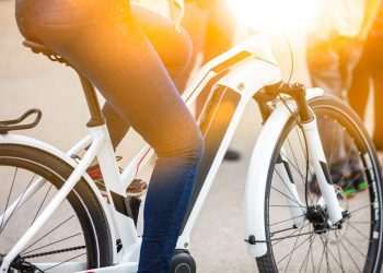 EUA: proliferação de bicicletas elétricas aumenta incêndios atribuídos a baterias de lítio