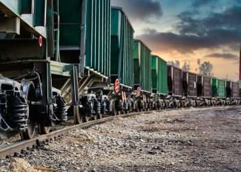 VLI adquire 168 vagões e 3 locomotivas para transporte de produtos agro na Ferrovia Norte-Sul