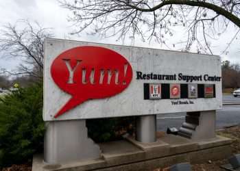Yum Brands aumenta lucro em 86,6% para US$ 418 milhões no 2º trimestre
