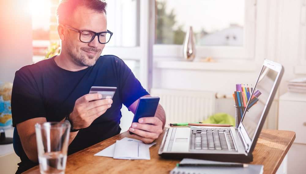 Compras realizadas com cartões crescem 8% no 1º semestre e somam R$ 1,7 trilhão