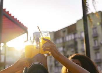 Abrasel defende a reinstauração do horário de verão no Brasil