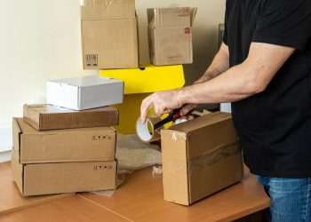 Receita diz que uma única pessoa enviou mais de 16 milhões de pacotes do exterior ao Brasil