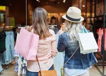 Vendas que antecederam a Black Friday cresceram 26,6% em relação a 2022