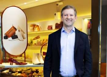 Usaflex atinge a marca de 300 unidades e investe no mercado de franquias