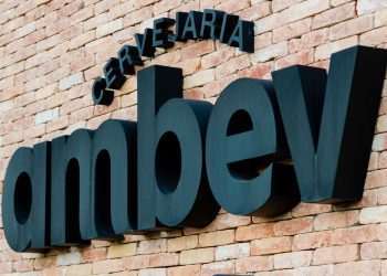 Lucro líquido consolidado da Ambev sobe 24,9% no 3º trimestre, para R$ 4,015 bilhões