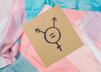 Casas Bahia apoia campanha "Orgulho do meu RG" para pessoas trans e travestis