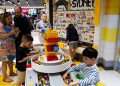 A Lego escolheu o coração comercial da cidade de Sidney, uma das mais importantes da Austrália, para abrir a sua maior loja no mundo.
