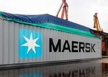 Após ataques no início do mês, Maersk diz que vai retomar embarques pelo Mar Vermelho