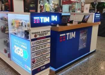 TIM vai abrir 80 quiosques em supermercados e galerias do Carrefour