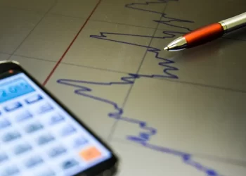 S&P eleva nota da dívida do Brasil pela primeira vez em 12 anos