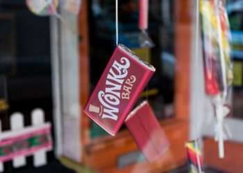FSA pede que população não compre chocolate falso 'Wonka' na semana de estreia de filme