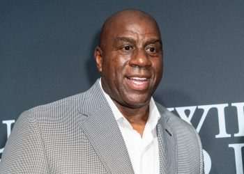 Magic Johnson inspira varejistas e manda recado para geração Z