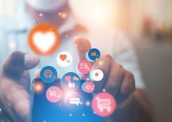 Sete em cada 10 pequenos negócios brasileiros possuem perfis nas redes sociais