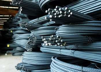 Produção nacional de aço bruto cresce 0,4% em 1 ano e soma 2,7 milhões de toneladas em janeiro