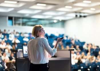 O presidente da União Brasileira de Feiras e Eventos de Negócios (Ubrafe) e diretor-geral do Expo Center Norte, Paulo Ventura, disse que "o governo, numa canetada, quer um cortar um programa sem diálogo