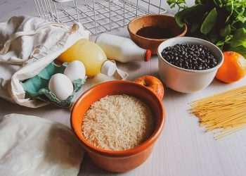 Preço de produtos caem, consumo aumenta, mas cesta básica continua em alta