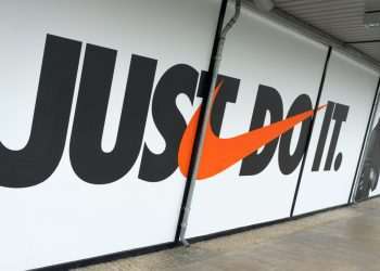 Nike pretende cortar US$ 2 bilhões em custos e anuncia demissão de 1.600 funcionários