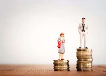 Rendimento de mulheres em 2023 é 20% menor que o dos homens