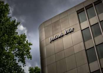 CEO do Julius Baer renuncia após banco deixar negócio com crédito privado