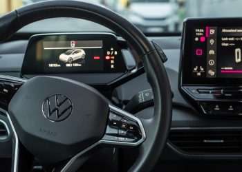 Ao lado de Lula, CEO da Volkswagen anuncia R$ 16 bi em investimentos para lançar 16 carros