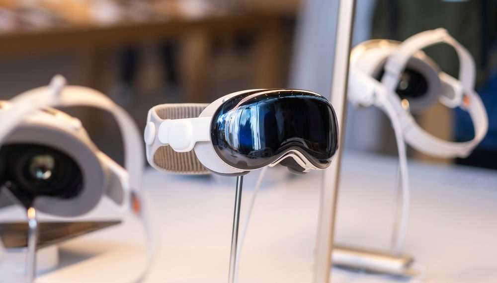 Usuários devolvem óculos Vision Pro, da Apple, após reclamações de dores de cabeça e nos olhos