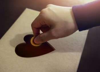 Doação no checkout: como o varejo está usando seu poder de influência para gerar transformação social