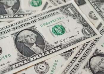 Dólar: cotação sobe para R$ 5,83 após retaliação da China a tarifas de Trump