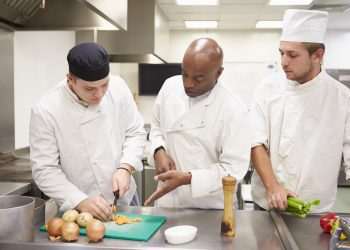 Canal foodservice: inovação, resiliência e gente