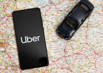 Uber pede ao STF suspensão de processos que tratam de vínculo com motoristas