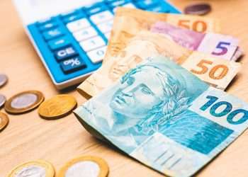 Economia brasileira cresce 2,9% em 2023, aponta IBGE