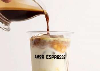 O Boticário transforma fragrâncias em drinks com opções alcoólicas e veganas