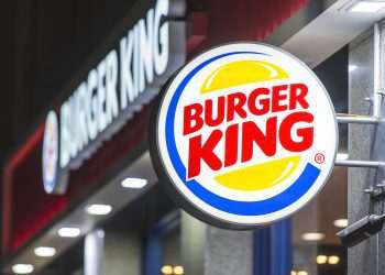 Lojas Burger King do Rio Grande do Sul estarão fechadas neste domingo para alimentar as vítimas das enchentes
