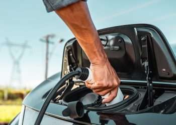 Governo Biden quer quadruplicar tarifas sobre veículos elétricos chineses