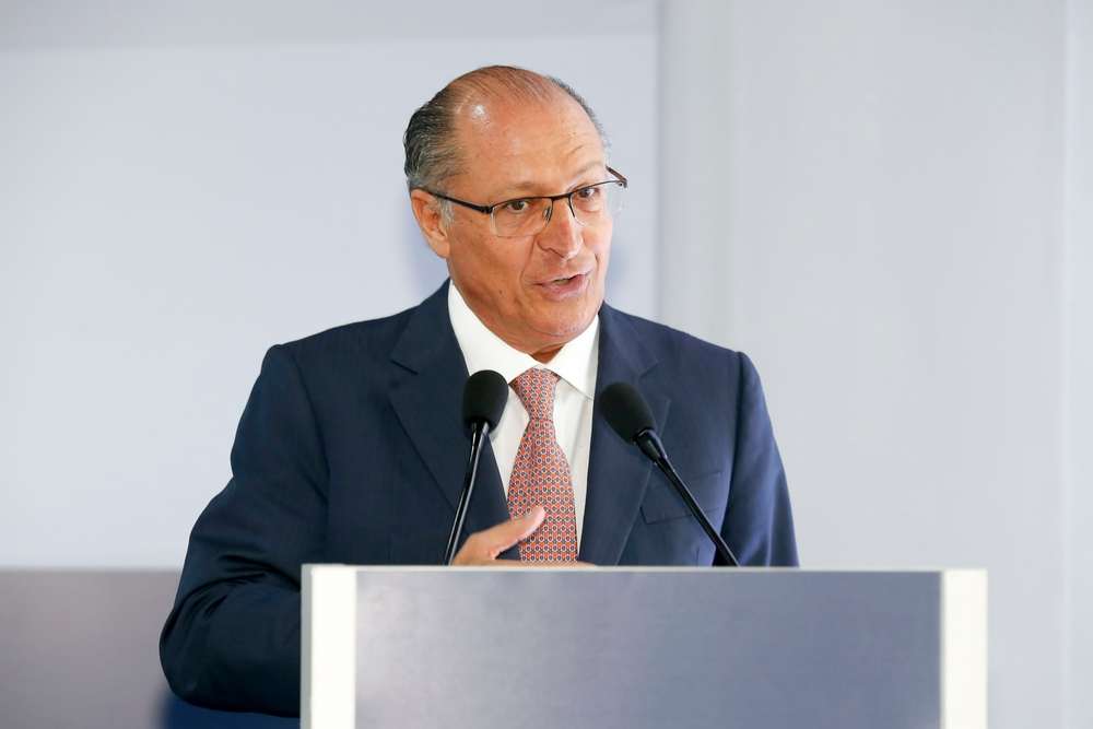 Alckmin diz estar confiante com votação do Mover amanhã e defende votação separada de taxação