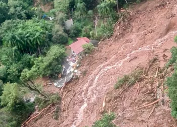 JBS anuncia antecipação do 13º salário para funcionários do RS