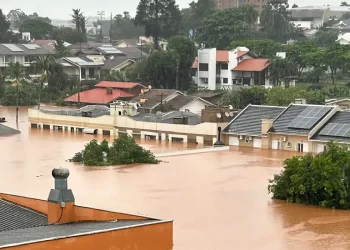Brasil se mobiliza para auxiliar vítimas de enchentes no Rio Grande do Sul