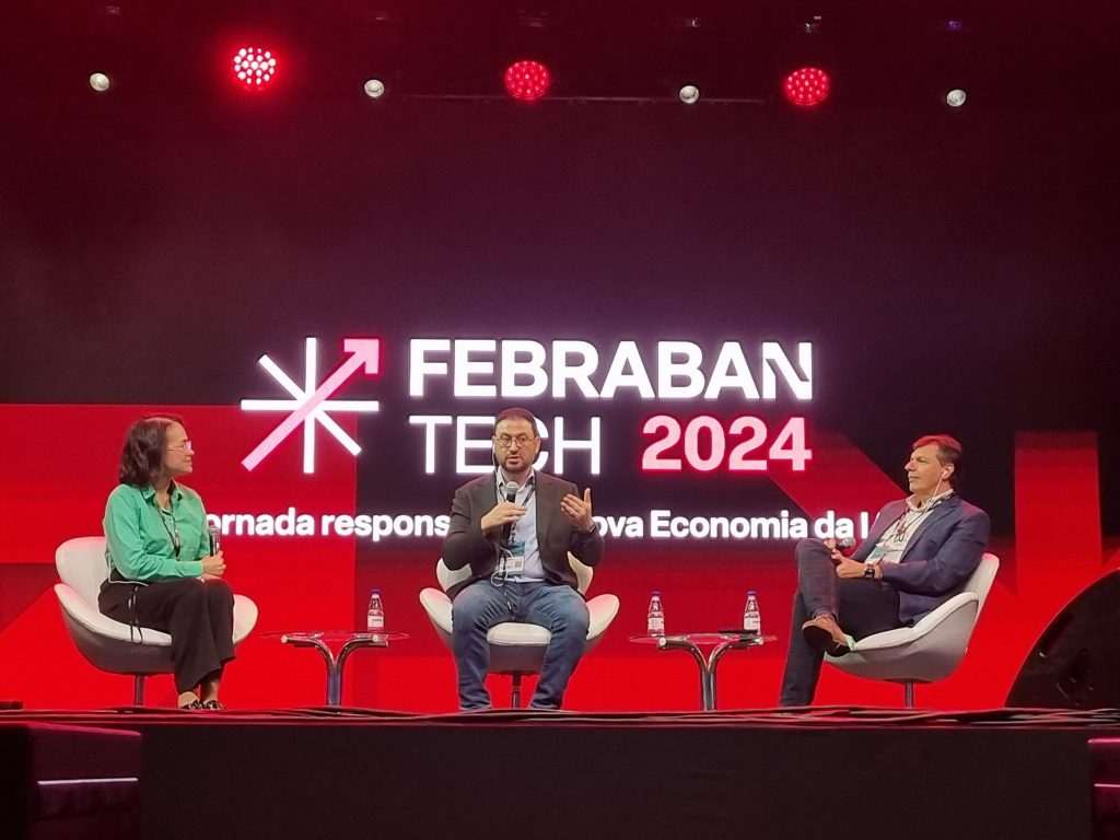 Brasil é considerado incubadora de golpes financeiros em painel da Febraban Tech