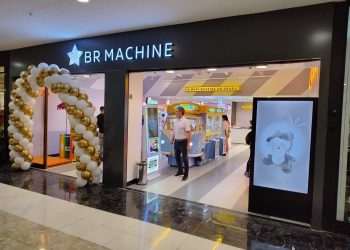 Marca de máquinas de pegar pelúcias BR Machine abre primeira loja física