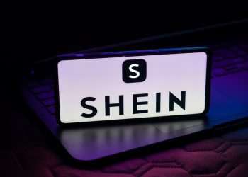 Comissão e autoridades da UE instam Shein a respeitar leis de proteção do consumidor