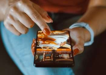 "Jogo do tigrinho": como se proteger de perfis que se multiplicam no Instagram e WhatsApp