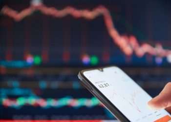 NY: fabricantes de chips perdem US$ 500 bilhões em valor de mercado em pregão de liquidação